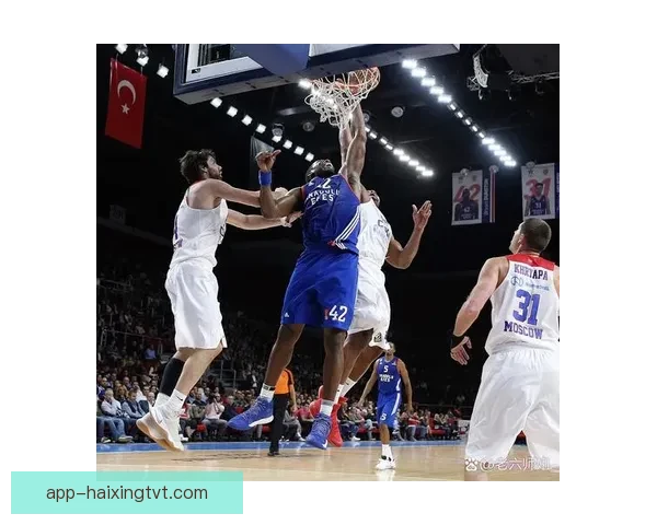 爵士终场逆转热火险胜四分比赛精彩纷呈回顾