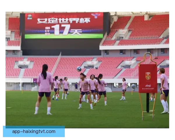 比利亚雷亚尔女足惜败特内里费基金会B队 女子足球赛精彩纷呈